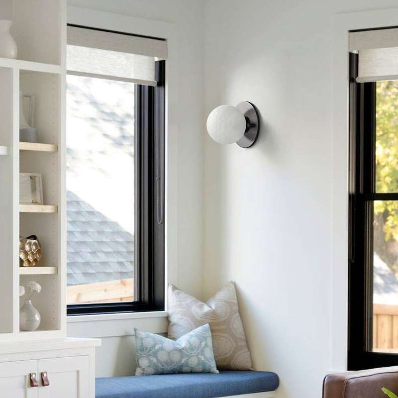 black-metal-bedside-wall-sconce-4