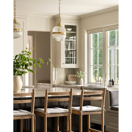 Hastings Pendant — Classic Hanging Light with Warm Even Glow