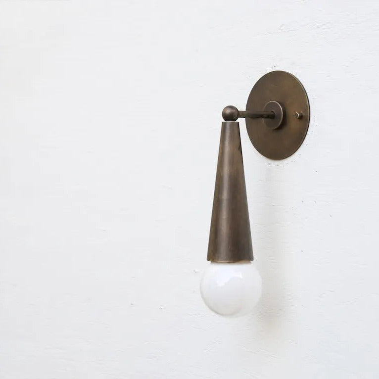 Casting 4 3/4" Wide Modern Round Backplate Brass Sconce