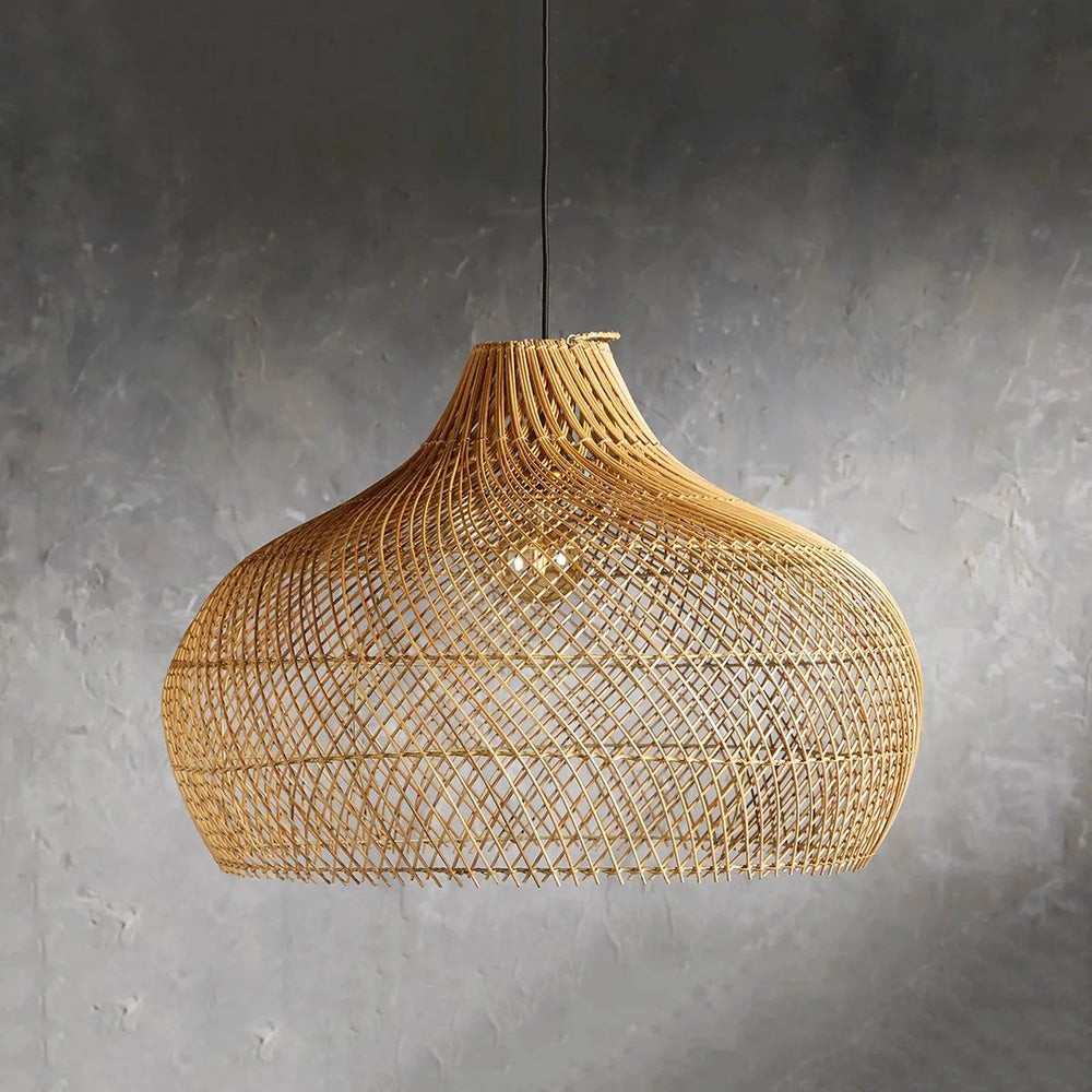 hand-woven-rattan-pendant-in-black-or-natural-01