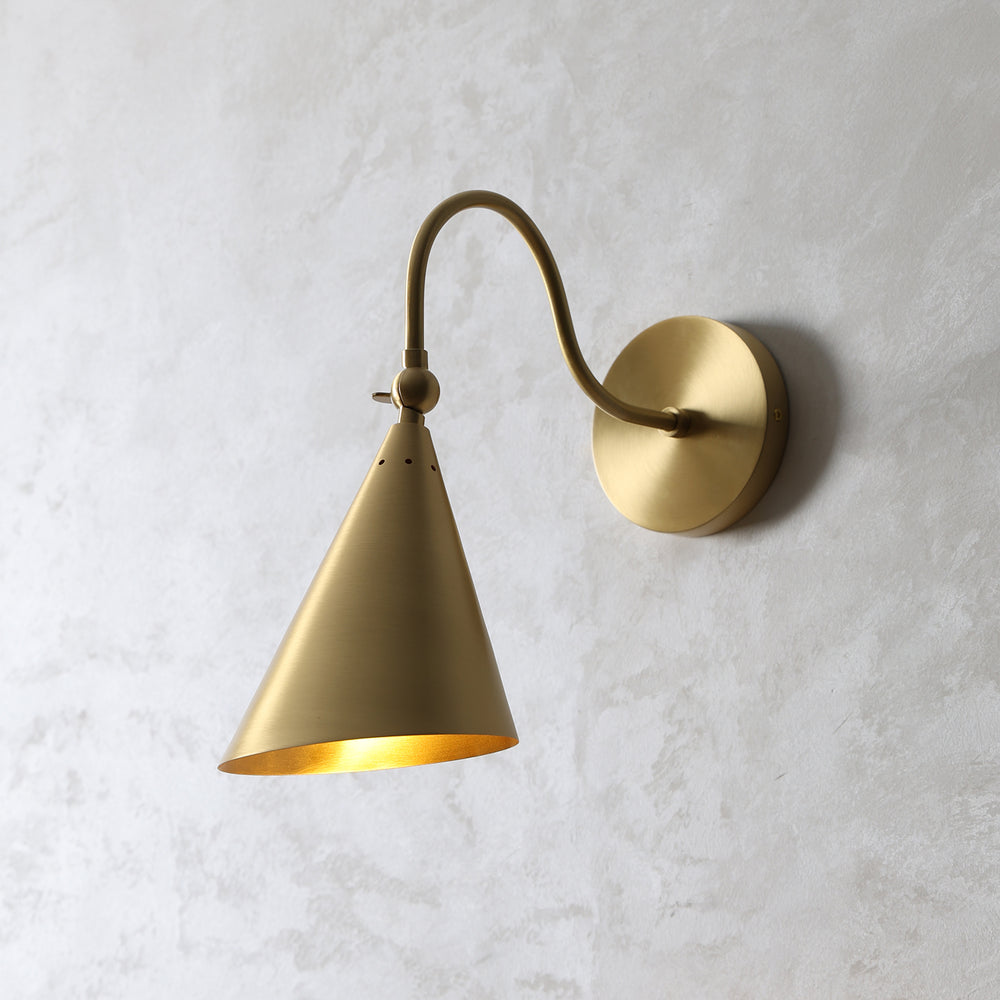 lupe-sconce-01