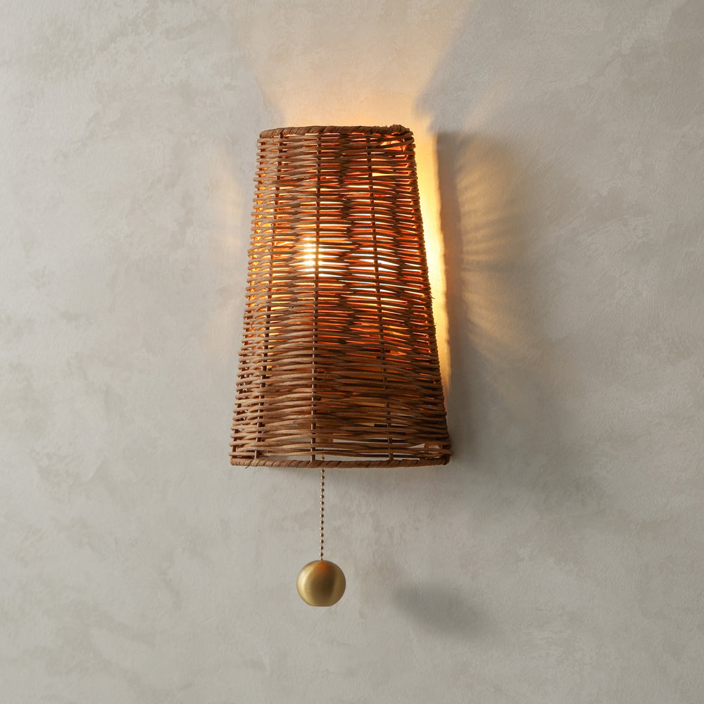 naida-sconce-01